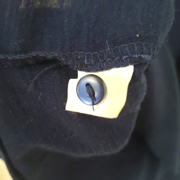 Junior's No Boundaries Navy Top - Picture 5 of 5